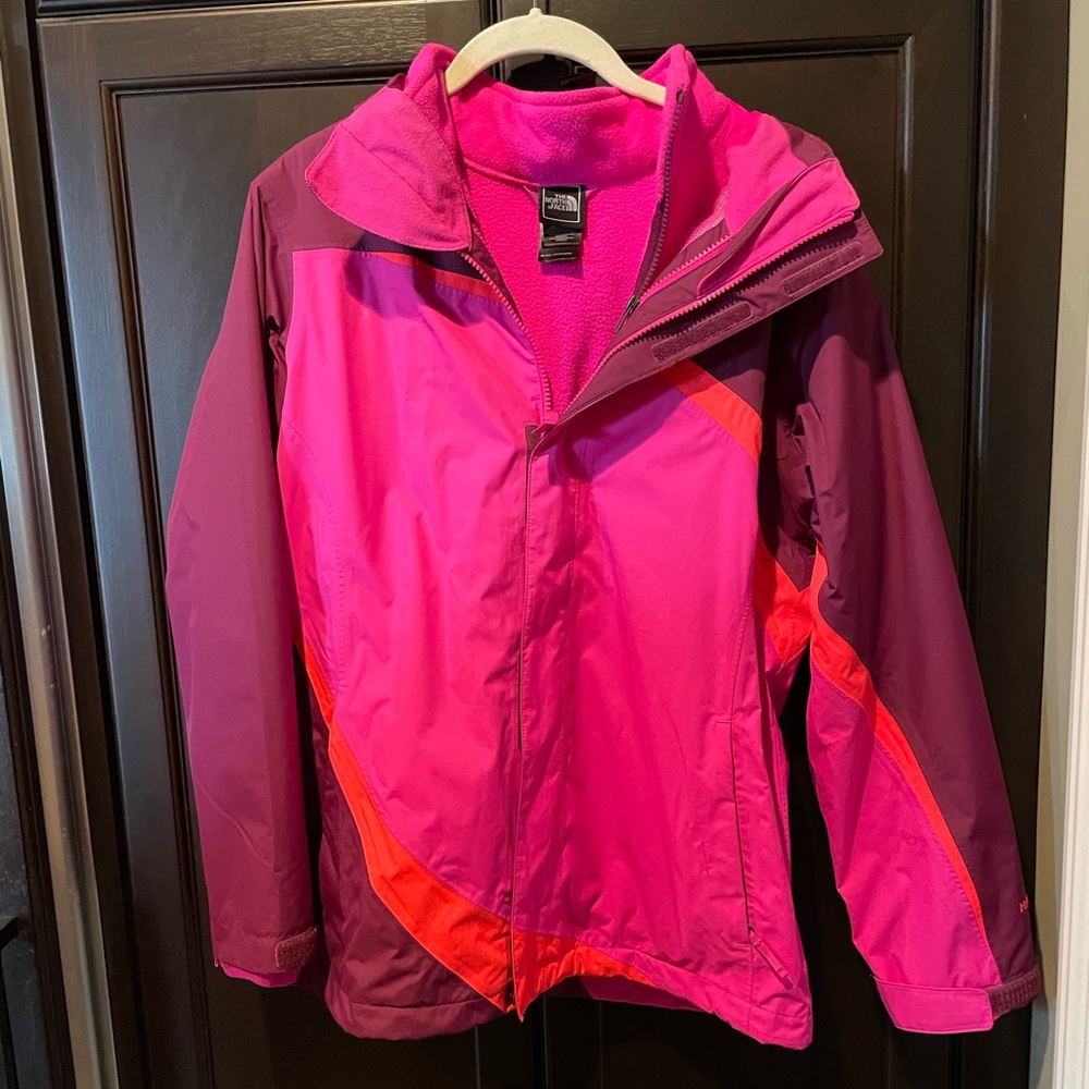 Double Lined North Face ski Jacekt - Picture 1 of 6